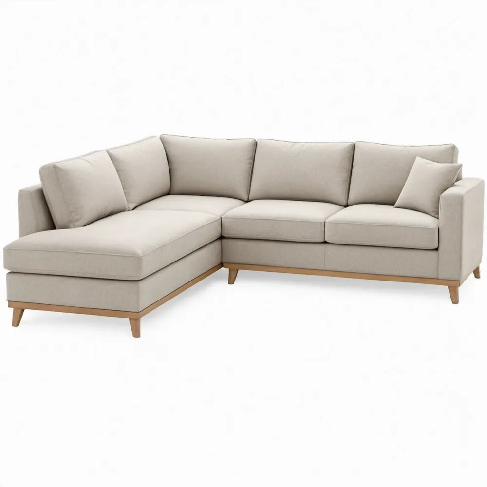 Beige hoekbank met chaise longue links, polyester bekleding en houten poten, 250 x 160 x 85 cm